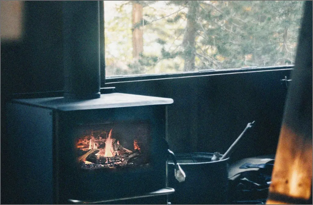 薪ストーブの画像
